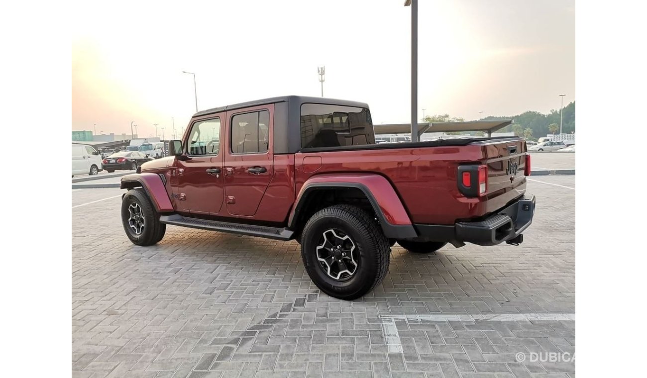 جيب جلادياتور Jeep Gladiator - 2022 - Maroon