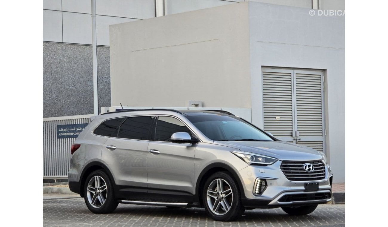 Hyundai Grand Santa Fe GLS Top HYUNDAI GRAND SANTA FE GCC 2018 FULL OPITION // ORGINAL PAINT // 2KEYS // PERFECT CONDITION