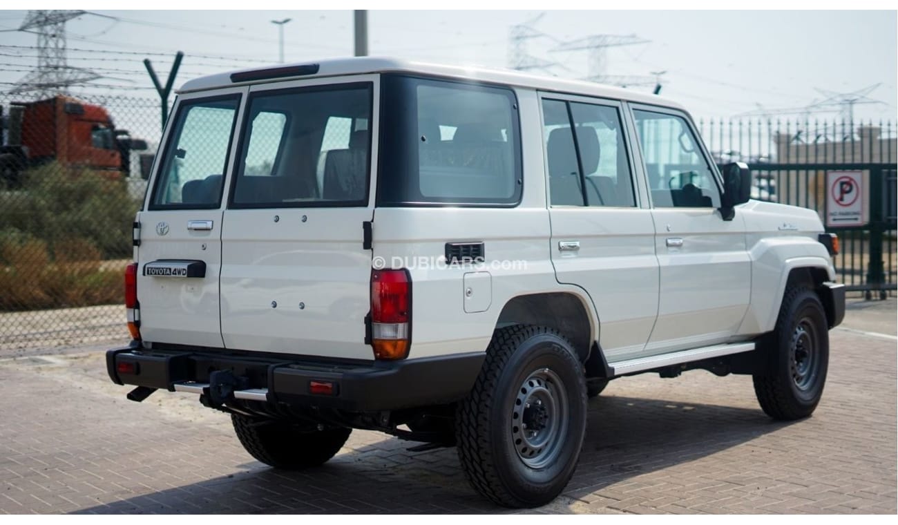 تويوتا لاند كروزر هارد توب LC76 HARDTOP 4.2Ltr Diesel 5 Door DIFFERENTIAL LOCK , POWER WINDOW , CENTER LOCK