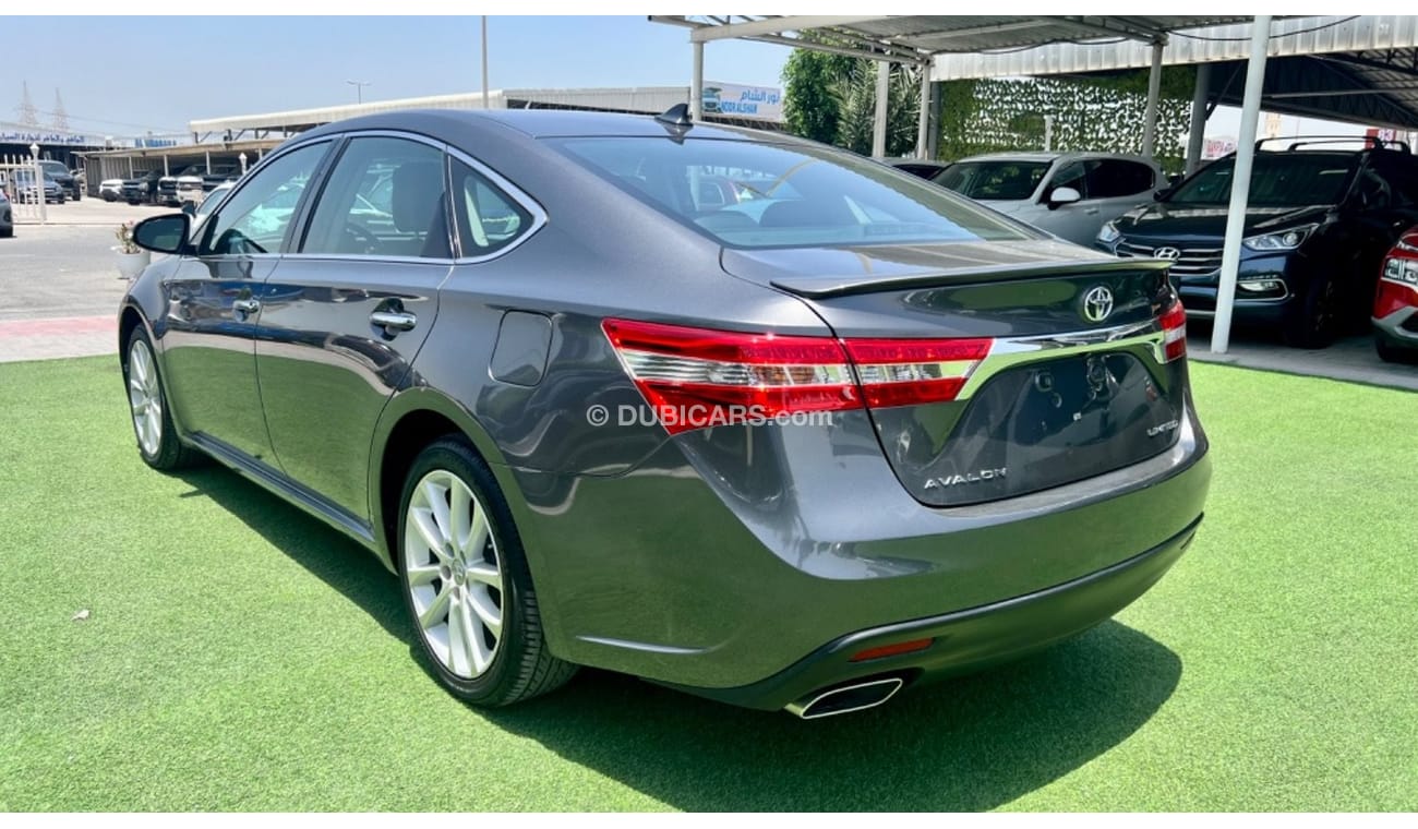 Used Toyota Avalon Limited 2013 for sale in Dubai - 616411