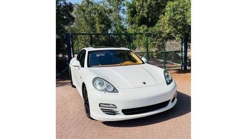 Porsche Panamera Std 3.6L (306 HP)