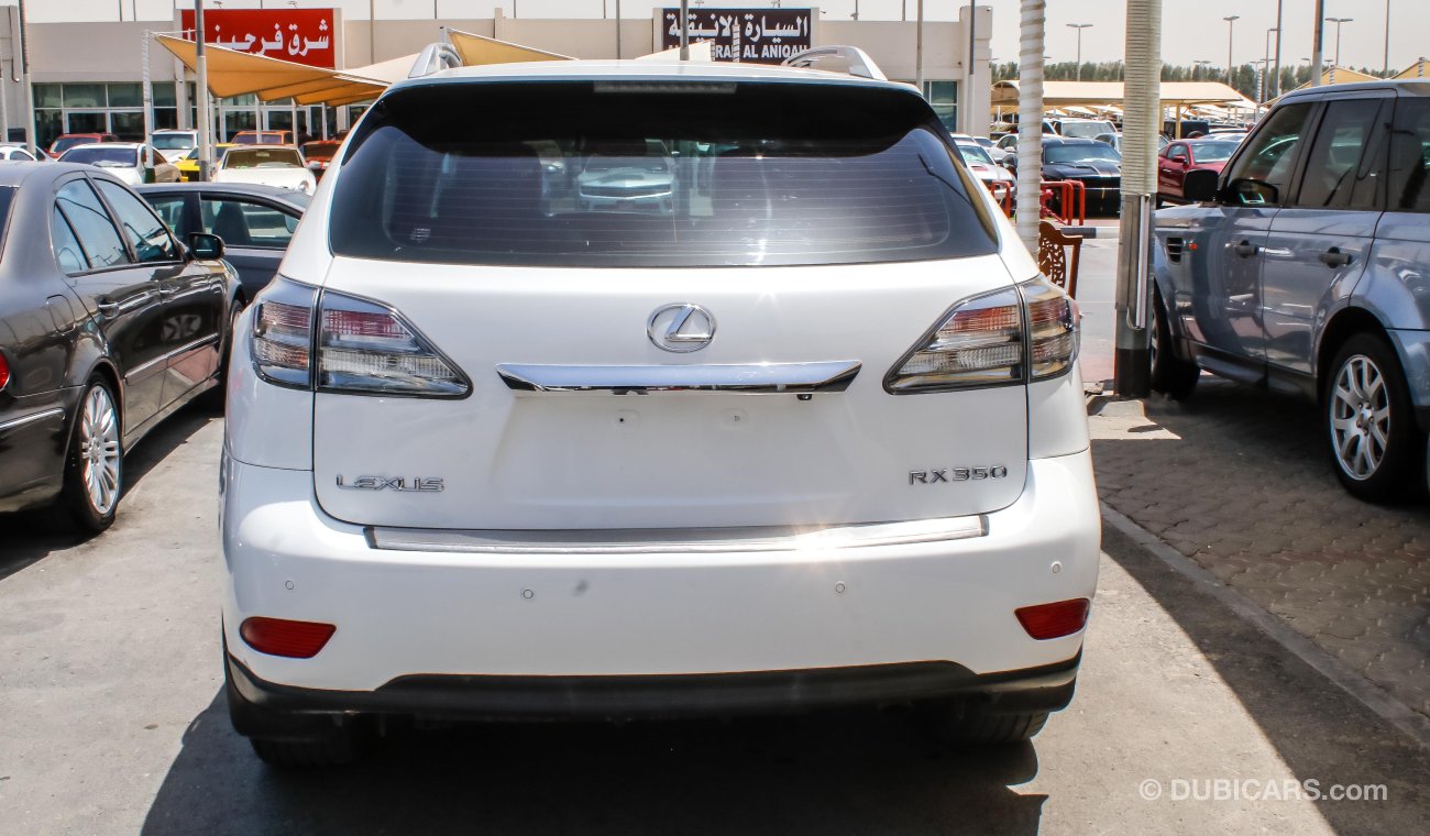 Lexus RX350 2010 Model Gulf specs Sunroof Navigation camera leather interiors cruse control