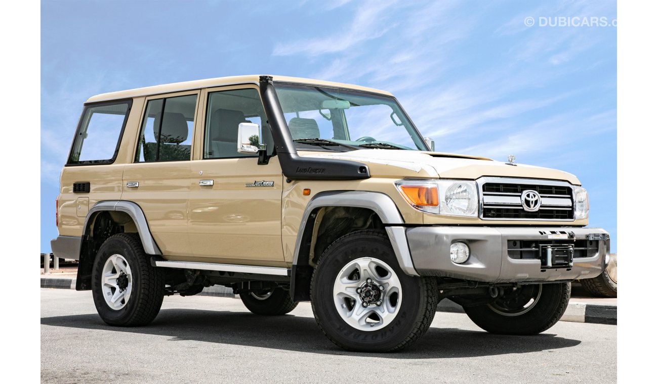 تويوتا لاند كروزر VDJ76 4.5L Diesel with Snorkel and Electric Winch