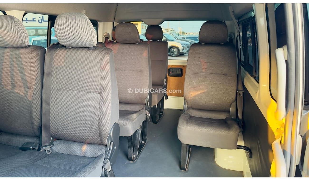 Toyota Hiace PREMIUM CONDITION | 2016 | 3.0L DIESEL ENGINE | MAUNAL TRANMISSION | RHD