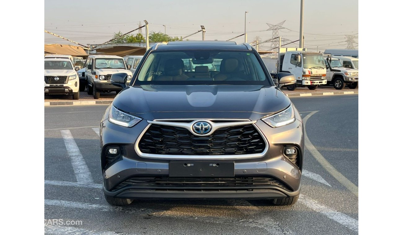 تويوتا هايلاندر HIGHLANDER GLE 2.5L HYBRID INSIDE BLACK