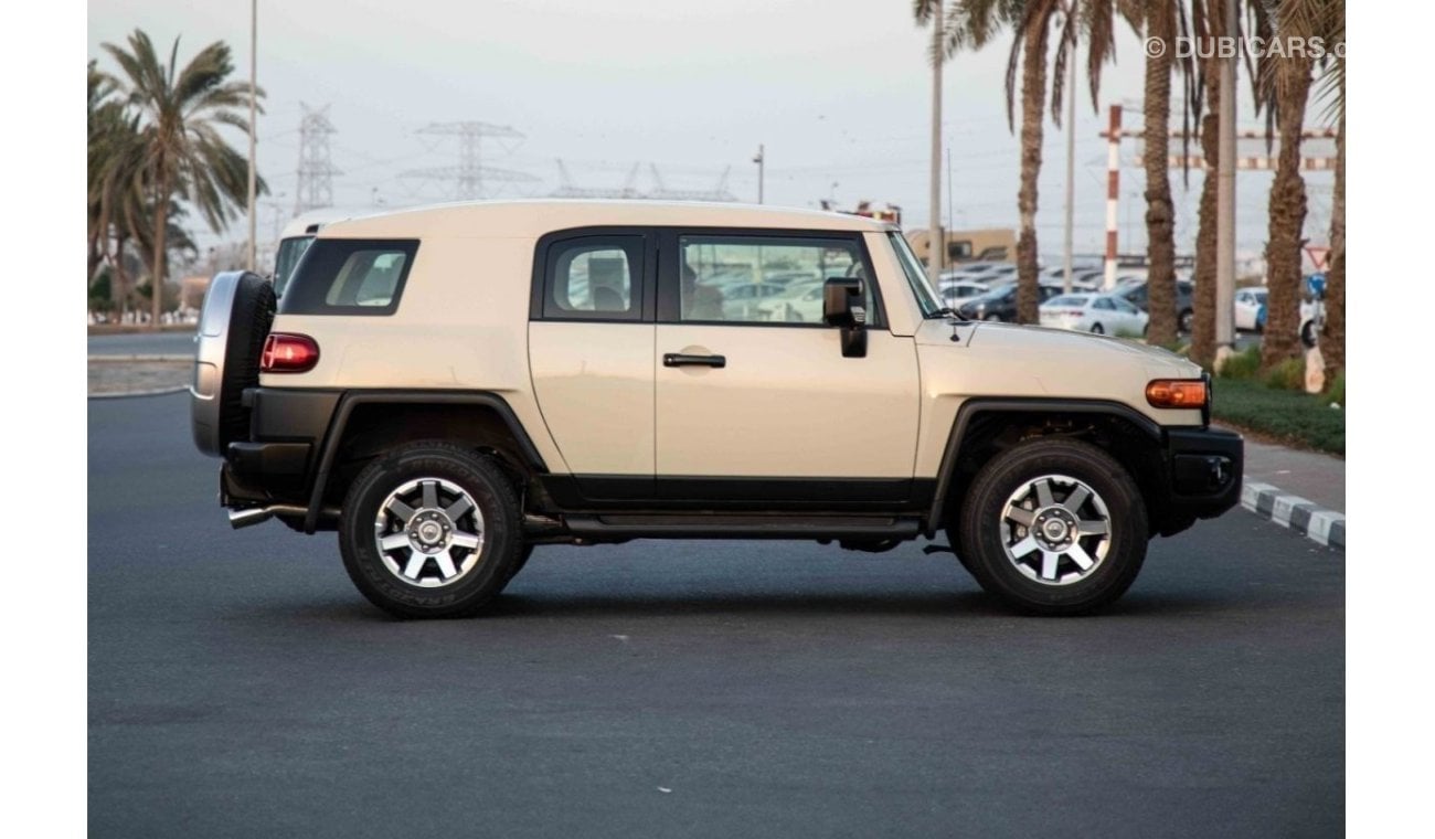 تويوتا إف جي كروزر 2023 Toyota FJ Cruiser 4.0 Final Edition JBL - Beige inside Black | Export Only