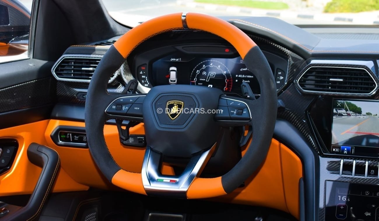 Lamborghini Urus Lamborghini Urus Pearl Capsule | Full Carbon - Interior/Exterior | GCC Specs | 2022