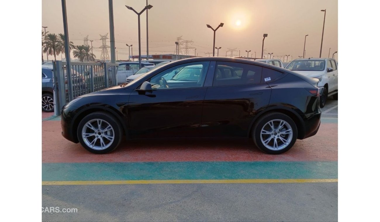 Tesla Model Y Standard Electric car RWD Black color & interior Black ( for local registration +10%)