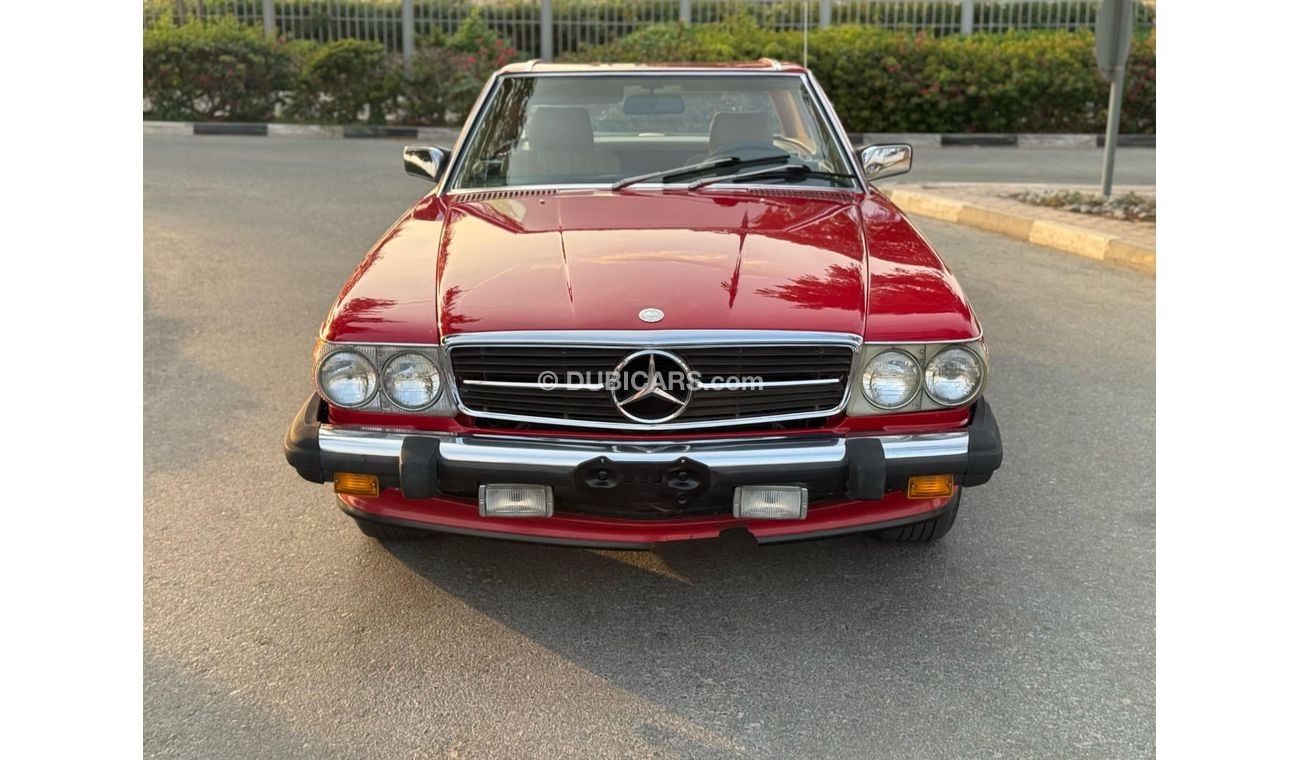 Mercedes-Benz SL 560 GCC SPEC NEAT AND CLEAN