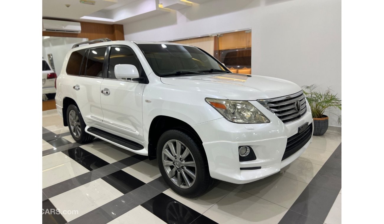 Lexus LX570