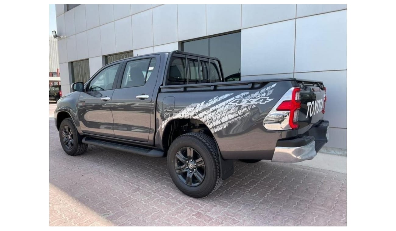 تويوتا هيلوكس Toyota Hilux 4X4 Double Cabin Diesel 2.4L Automatic full option with (Difflock + Push Start) 2022