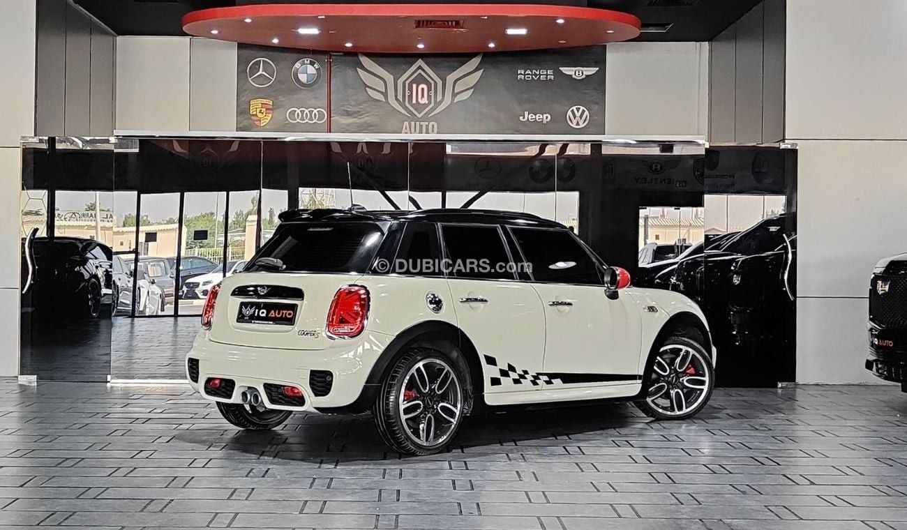 ميني كوبر إس AED 1,300 P.M | 2019 COOPER S JCW KIT | UNDER WARRANTY | PANORAMIC VIEW | GCC