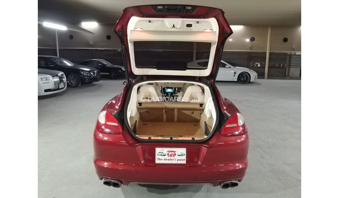 Porsche Panamera TURBO 2010 4.8L, WITH SPORTS CHRONO PACKAGE, BOSE SOUND SYSTEM AND MORE..