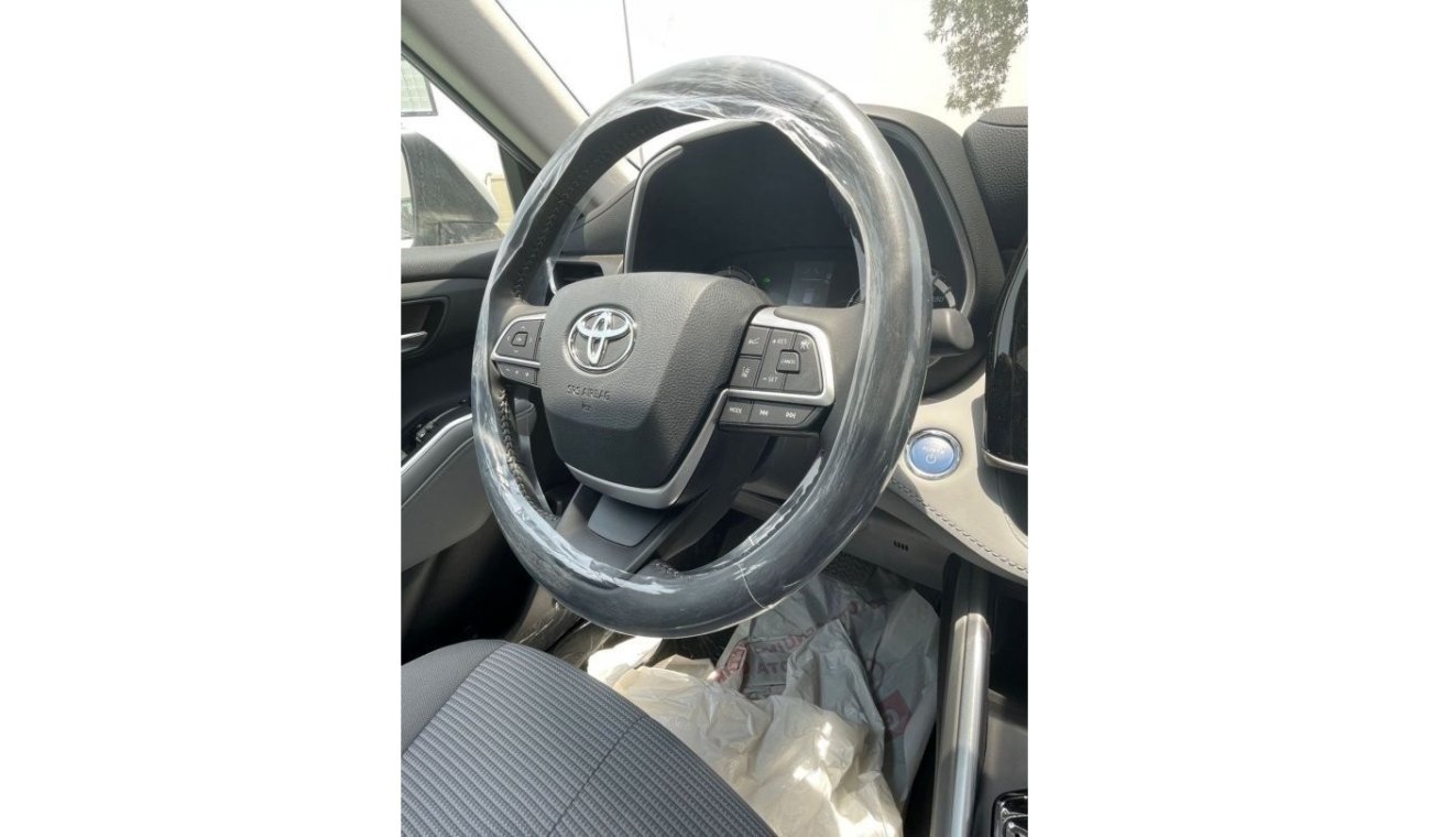 Toyota Highlander GLE 2.5L HYBRID 2024 GCC