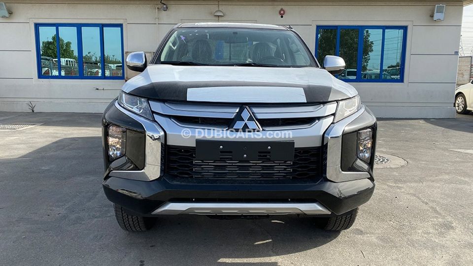 New Mitsubishi L200 2.4L DIESEL 4X4 Manual 2023 for sale in Dubai - 510450