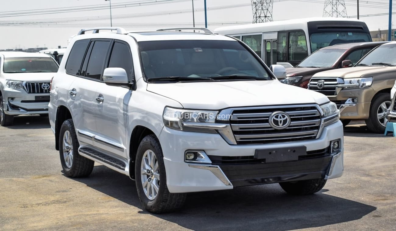 Toyota Land Cruiser GXR V8 With 2021 Body Kit