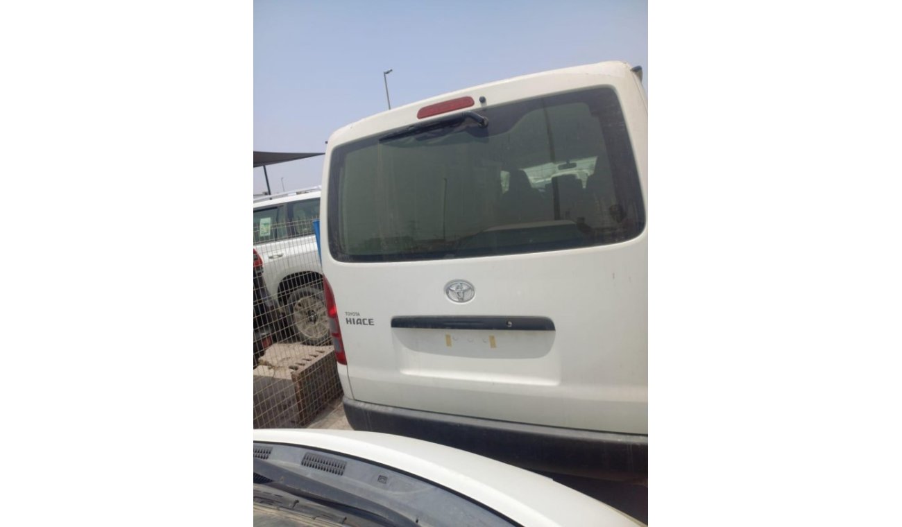 Toyota Hiace TOYOTA HIACE CARGO VAN STANDARD ROOF 3.0L DIESEL M/T