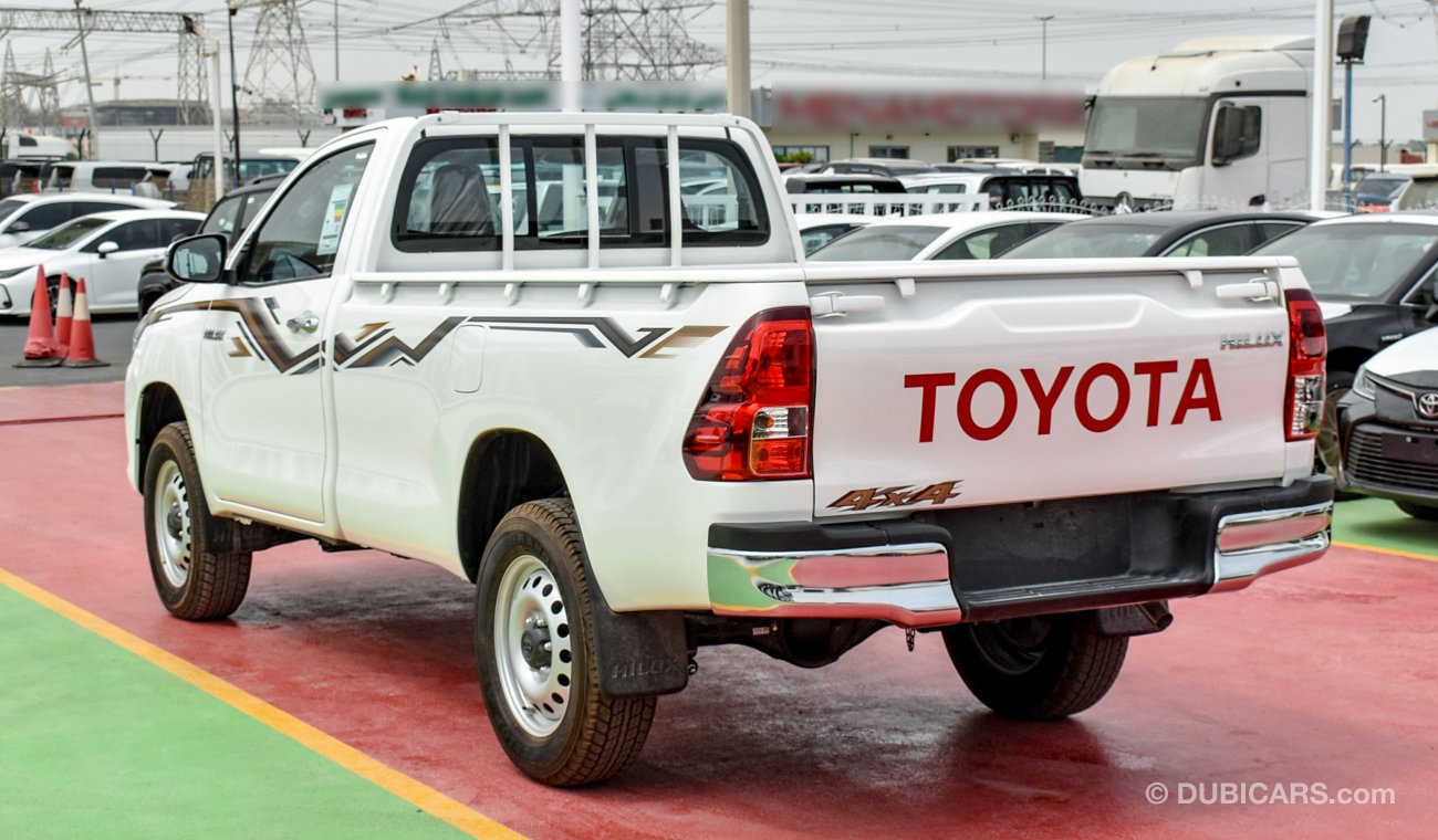 Toyota Hilux 2.7L Single Cabin M/T 4WD