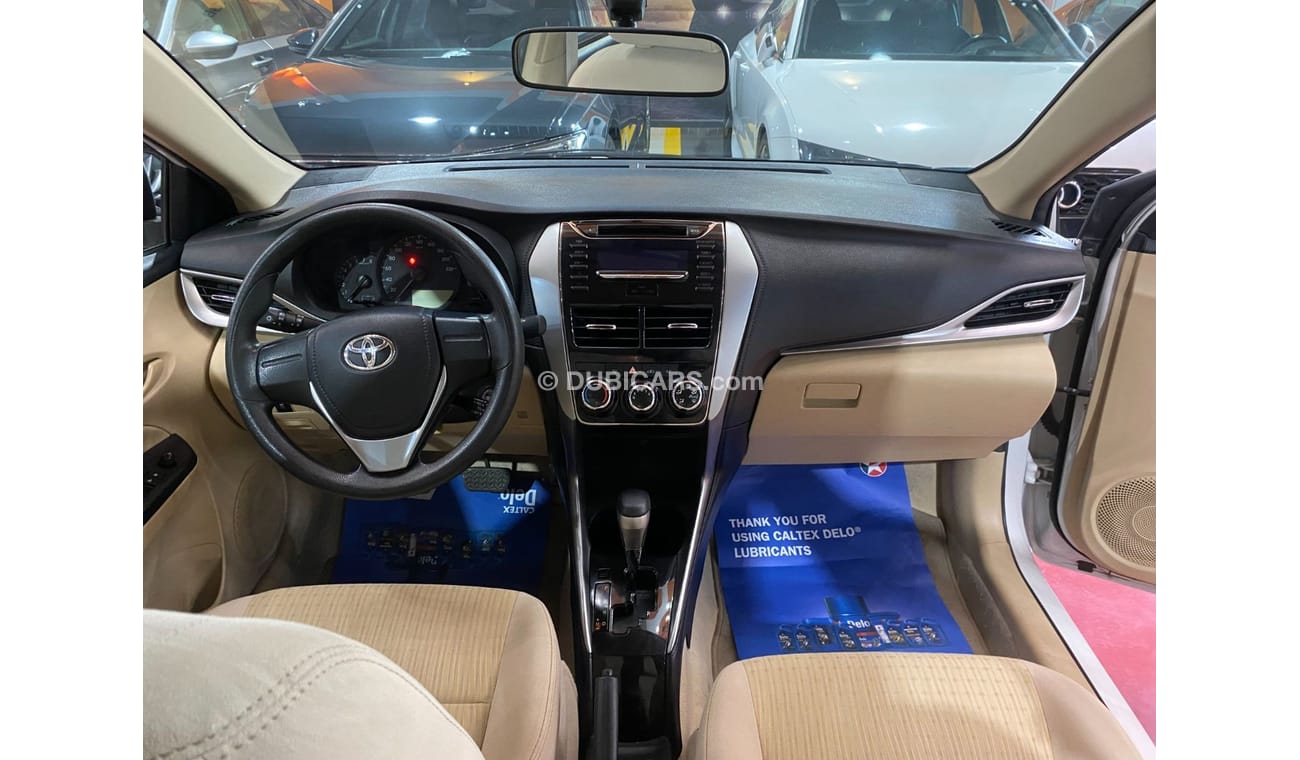 Toyota Yaris AED 782 EMi @ 0% DP | GCC | Under Warranty | Certified Pre-owned |