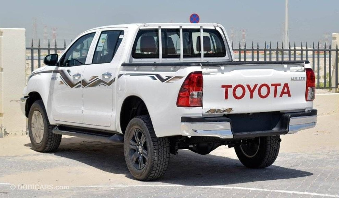 تويوتا هيلوكس HILUX 2.7L AT PETROL 2024 MED OPTION