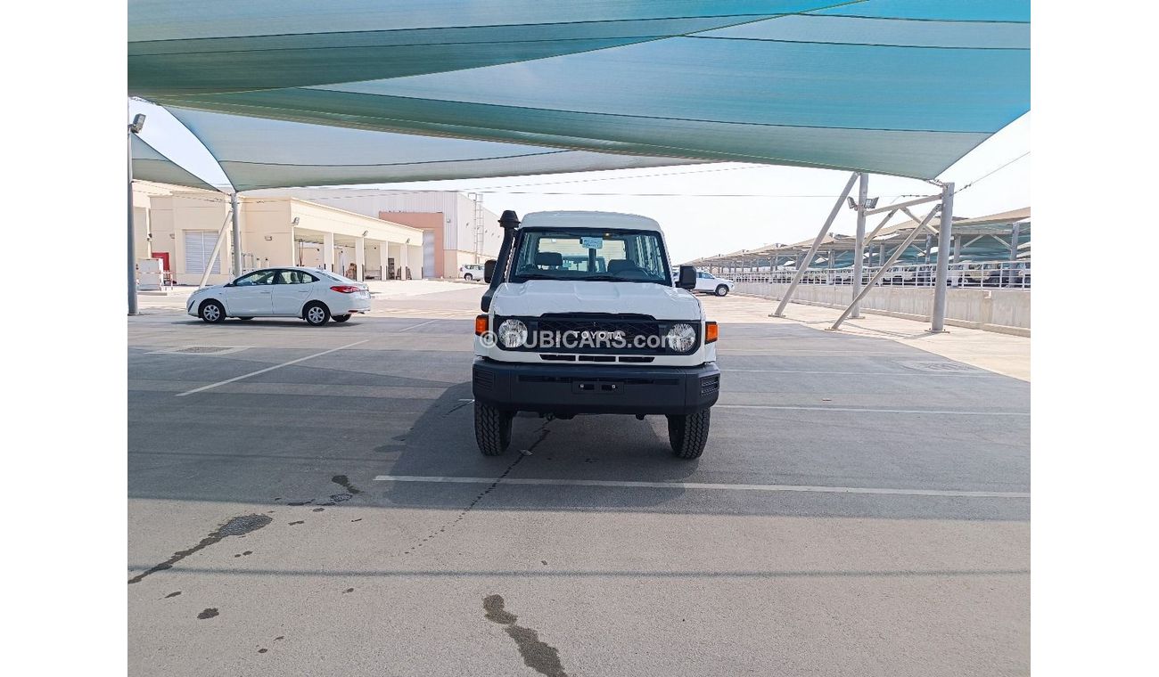 تويوتا لاند كروزر 70 2024 Toyota Land Cruiser LC78 LX-E (3-Door) Hardtop 4.5L V8 Diesel M/T 4x4 Export Only