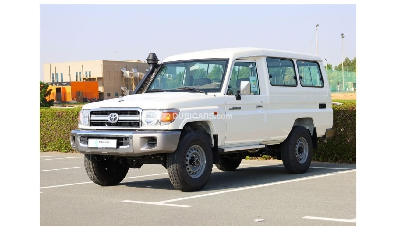 تويوتا لاند كروزر هارد توب LC 78 | 3 door | 4L V6 | Petrol | 4x4 | 2023