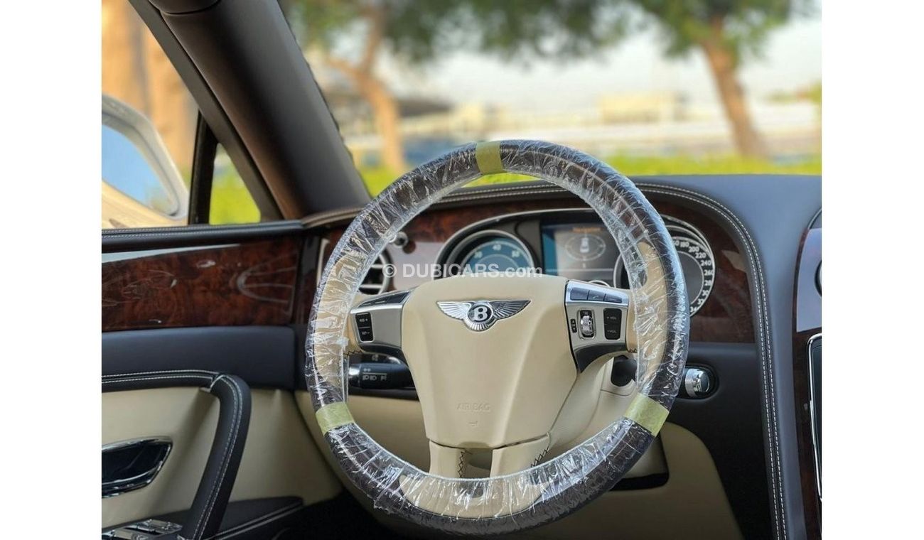 بنتلي كونتيننتال فلاينج سبر FLYING SPUR W12 FULL OPTION