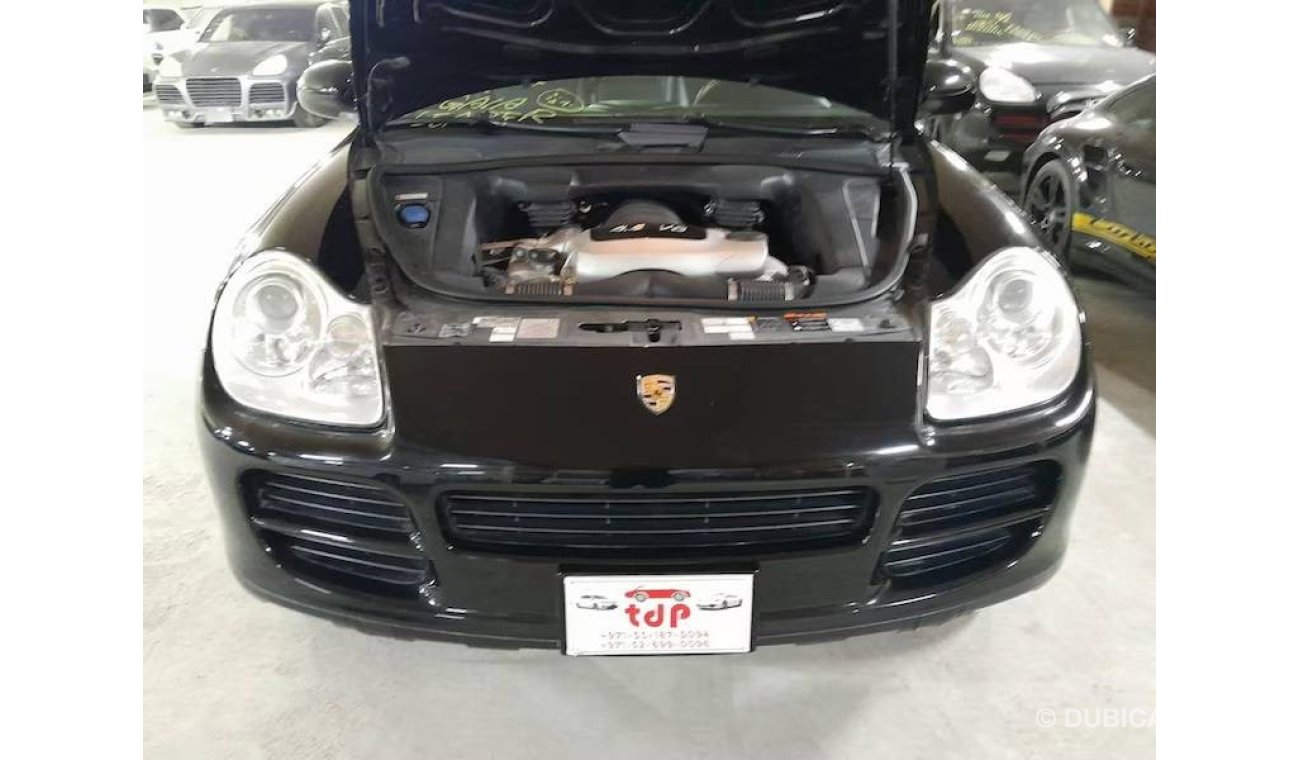 بورش كايان أس PORSCHE CAYENNE S 4.5L 2005 WITH LEATHER SEATS, T.V NAVIGATION, DRIVE RECORDER AND MUCH MORE...