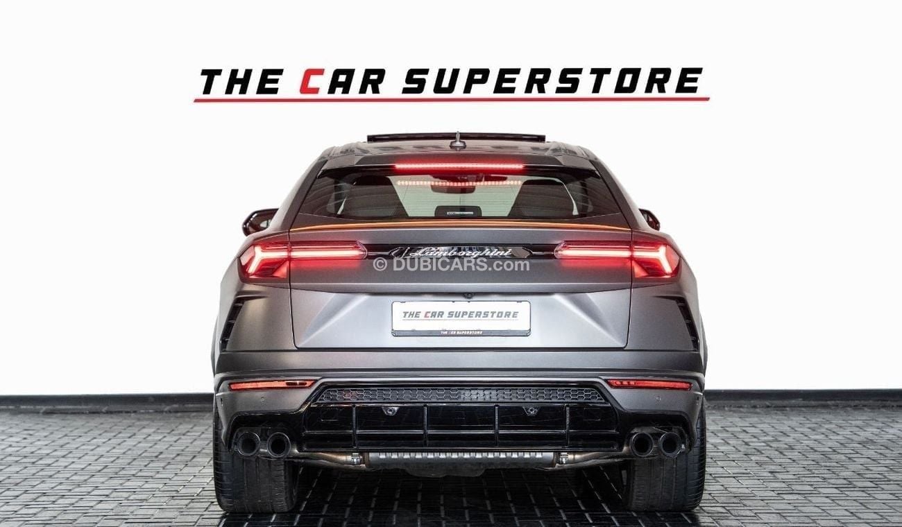 Lamborghini Urus 2022 - LAMBORGHINI URUS CAPSULE EDITION - SPECIAL PAINT - WARRANTY AVAILABLE