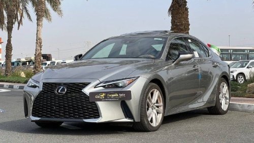 Lexus IS300 AWD 3.5L V6 PTR A/T // 2022 // FULL OPTION WITH 360 CAMERA , RADAR , CRUISER CONTROL // SPECIAL OFFE