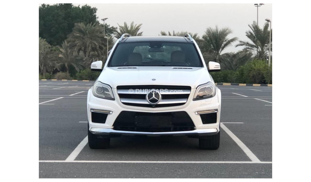 Mercedes-Benz GL 500 MERCEDES BENZ GL500 MODEL 2015 GCC CAR PERFECT CONDITION INSIDE AND OUTSIDE FULL OPTION PANORAMIC RO