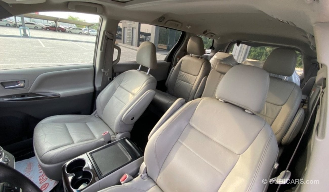 Toyota Sienna XLE, Full Option