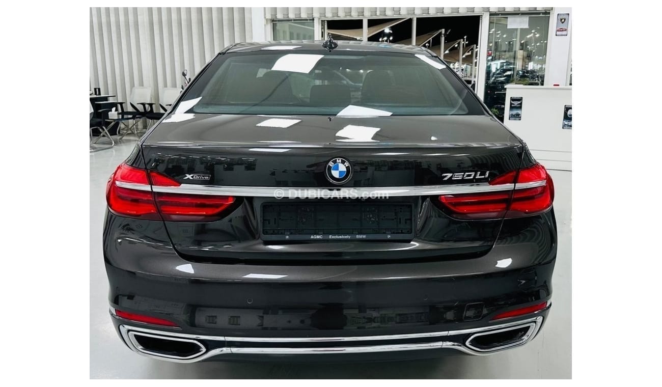 BMW 750Li Luxury Plus GCC .. FSH .. Top Range .. Perfect Condition .. V8 .