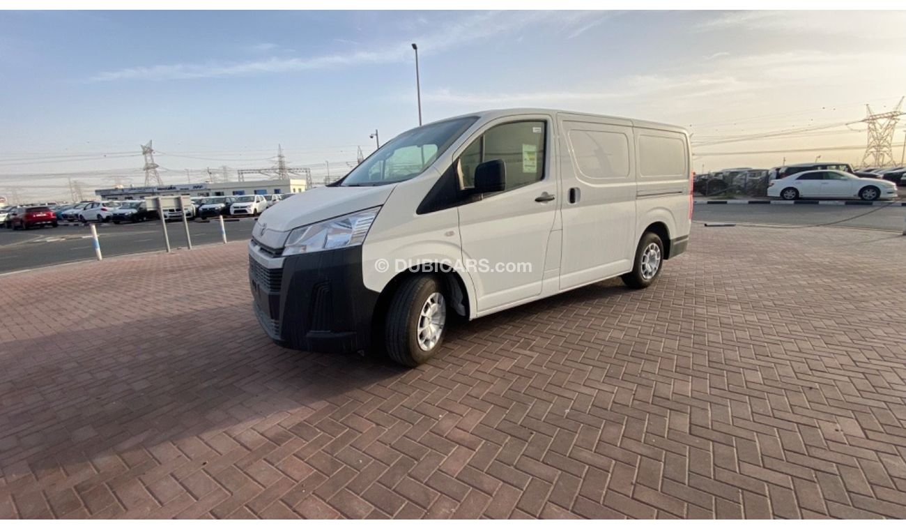 Toyota Hiace BRAND NEW CARO VAN 2022 5 DOORS FOR EXPORT ONLY