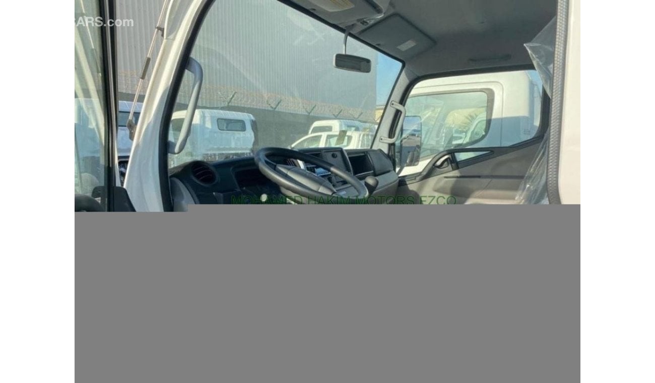 Mitsubishi Canter double  caB  chassis 4 ton