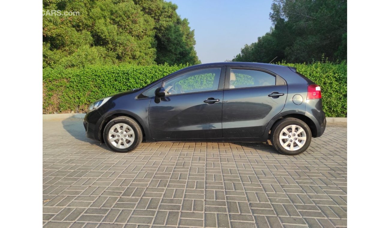 Kia Rio Kia Rio 2015 1.4 Gcc full automatic