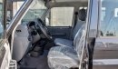 Toyota Land Cruiser Hard Top VX 4.0 L V6