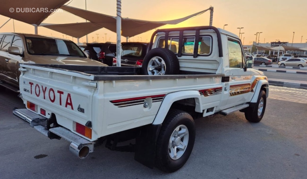 تويوتا لاند كروزر بيك آب 2022 Toyota Land Cruiser Pick Up SC (J70), 2dr Single Cab Utility, 4L 6cyl Petrol, Manual, Four Whee