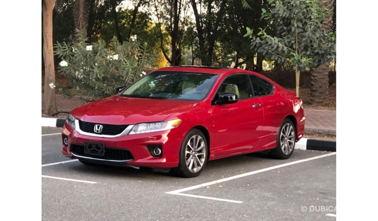 Honda Accord EX MODEL 2013 GCC CAR PERFECT CONDITION INSIDE AND OUTSIDE FULL OPTION LEATHER SEATS SUN ROOF