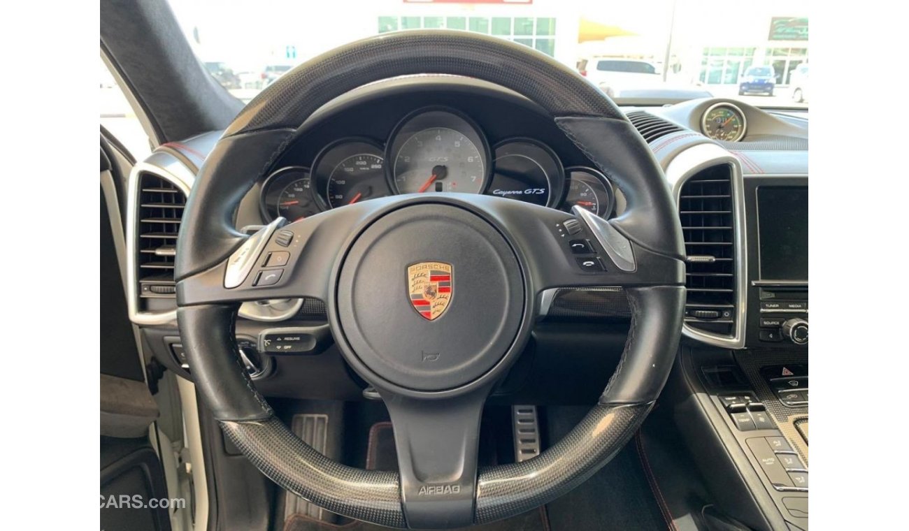 Porsche Cayenne GTS