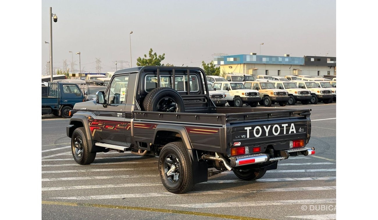 تويوتا لاند كروزر بيك آب LC79 SC PICKUP 4.0L AT