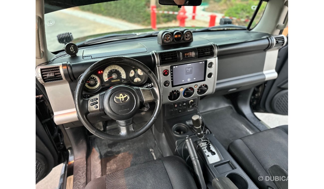 Toyota FJ Cruiser For sale Toyota FJ 2008 Gulf model in good condition, number one