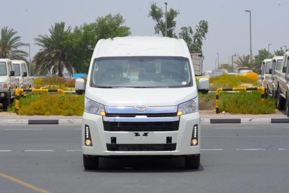 toyota hiace 13 seater price
