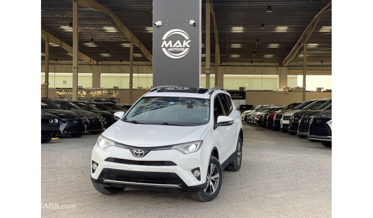 Toyota RAV4 XLE / FULL OPTIONS / FULL SERVICED / IN PERFECT CONDITION