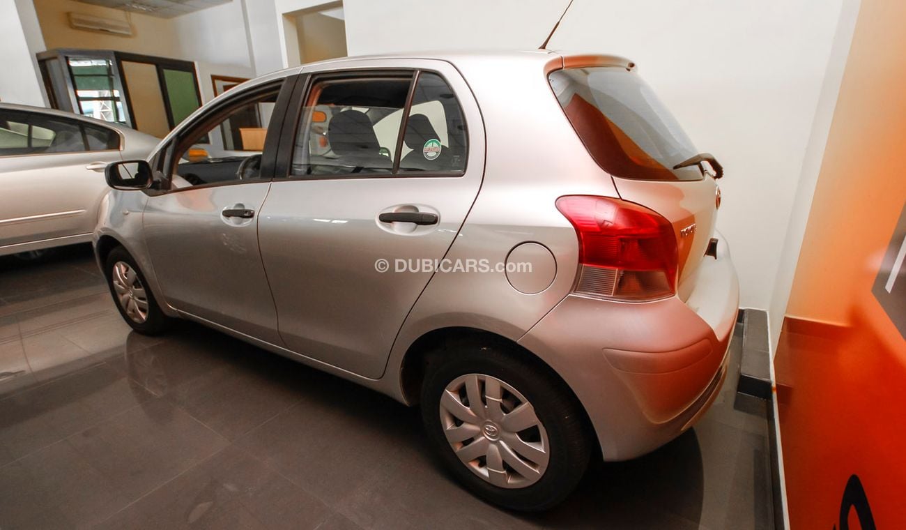 Used Toyota Yaris 2011 for sale in Dubai - 2203