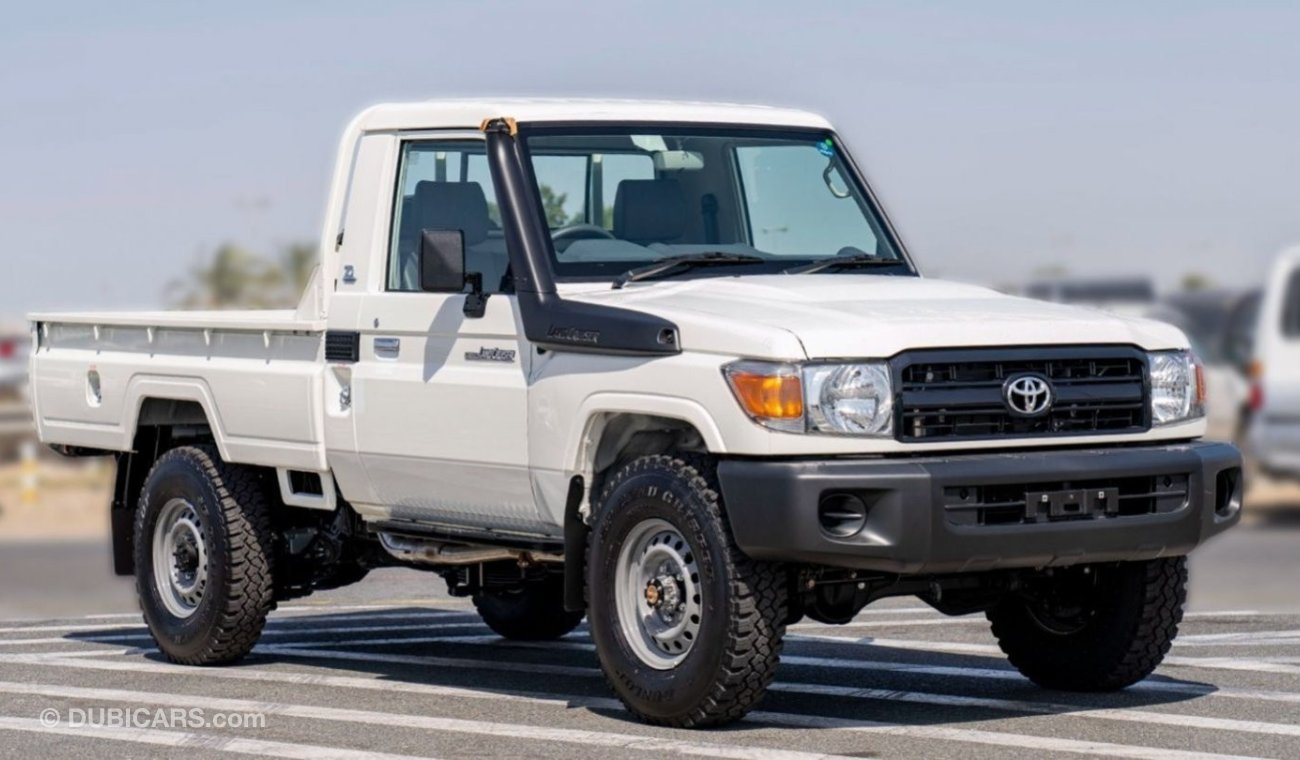 تويوتا لاند كروزر بيك آب (RHD) TOYOTA LAND CRUISER LC79SC 4.2D MT MY2023 – WHITE