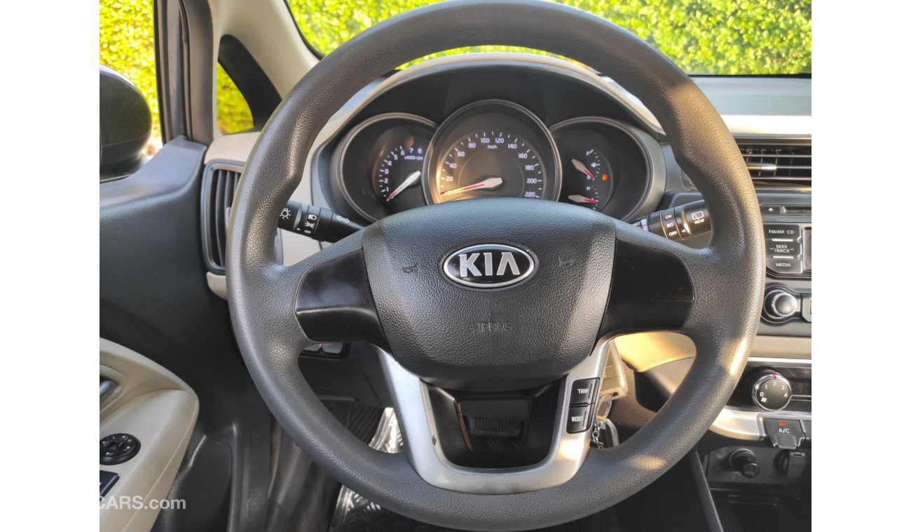 كيا ريو Kia Rio 2015 1.4 Gcc full automatic