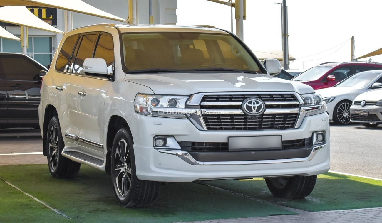 Toyota Land Cruiser GXR V6