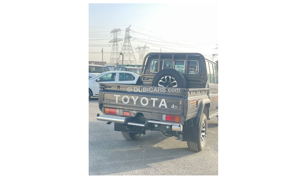 تويوتا لاند كروزر بيك آب VDJ79 2.8L DIESEL A/T DOUBLE CABIN FULL OPTION PICKUP