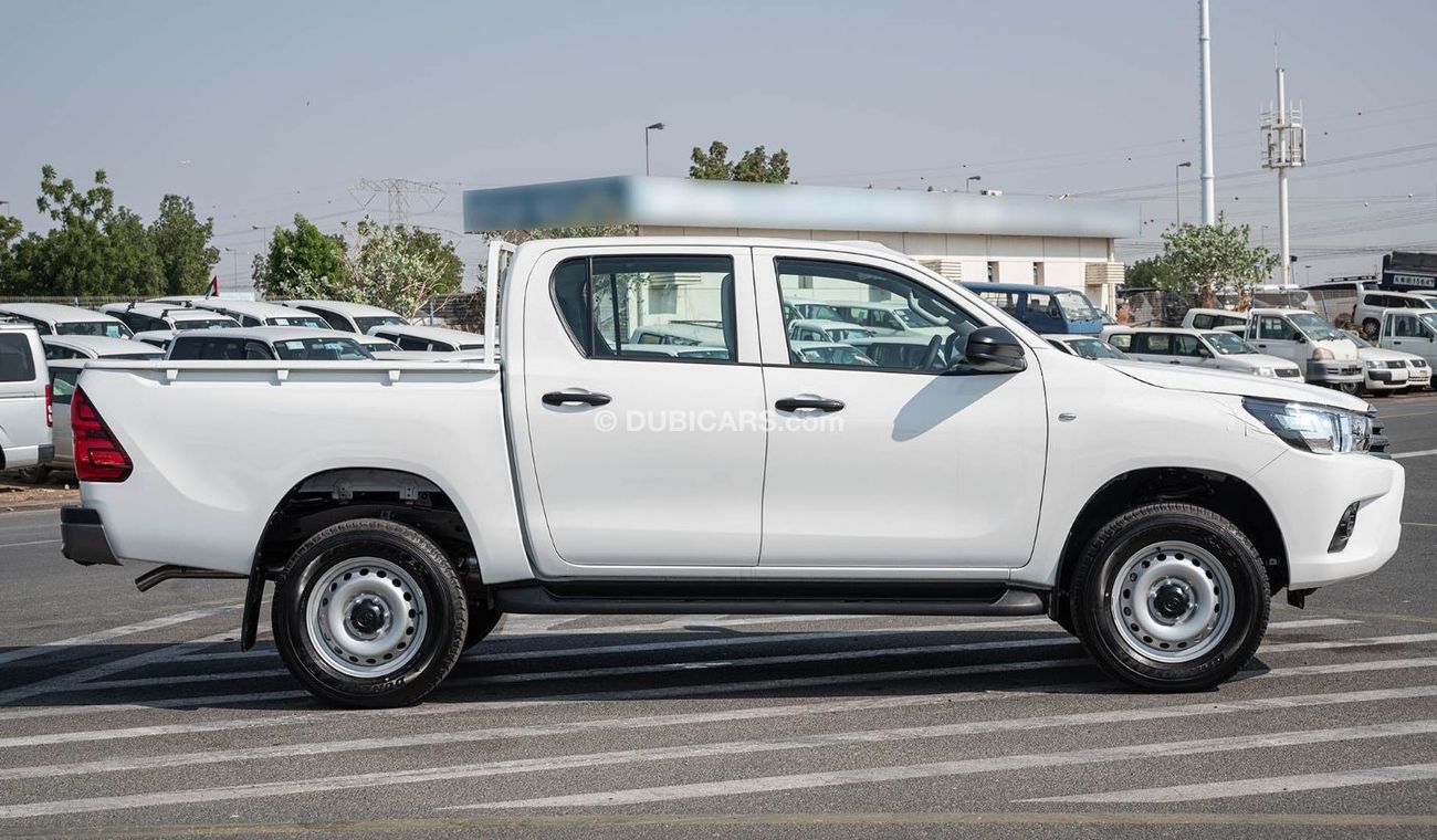 Toyota Hilux Toyota hilux 2.4L DIESEL basic option MY2204